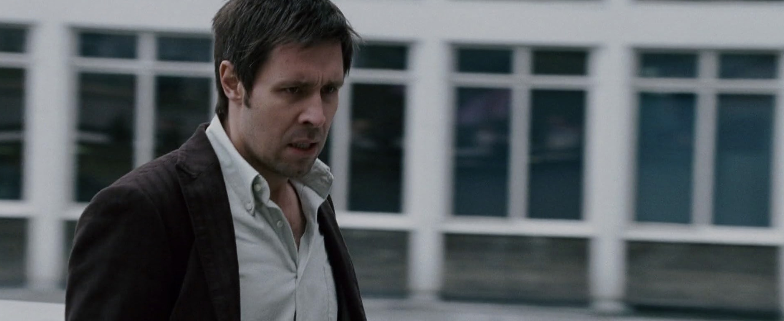 The Bourne Ultimatum Cast on Amazon and Starz - Paddy Considine as Simon Ross