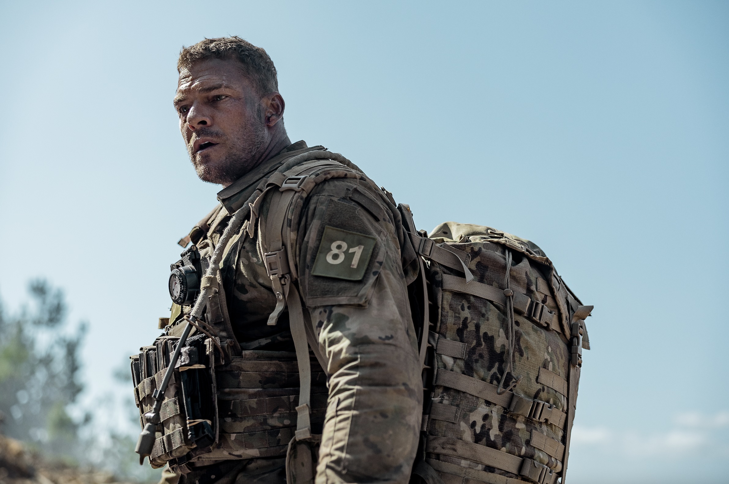 War Machine Cast on Netflix - Alan Ritchson as 81