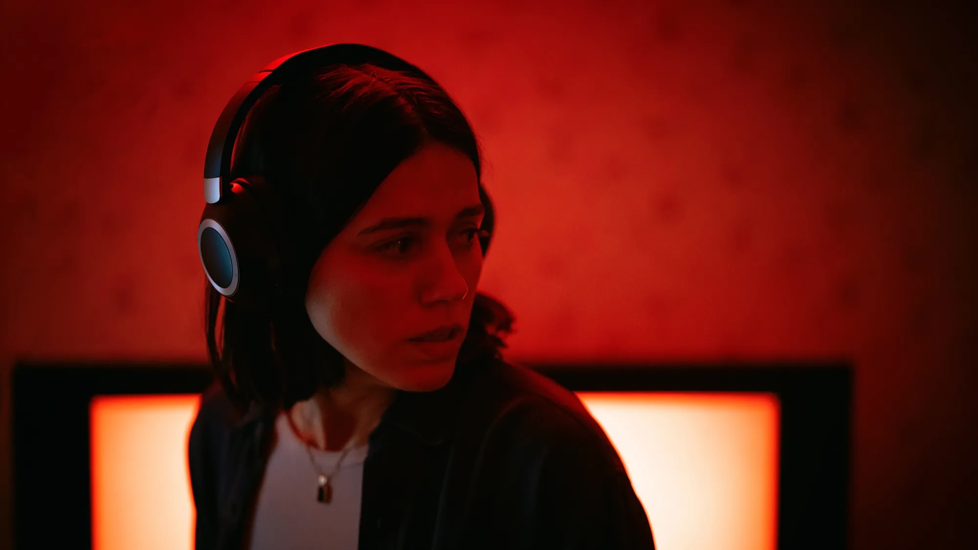 Undertone Review - 2025 Ian Tuason Movie/Film on Amazon, Disney+, HBO Max and Hulu