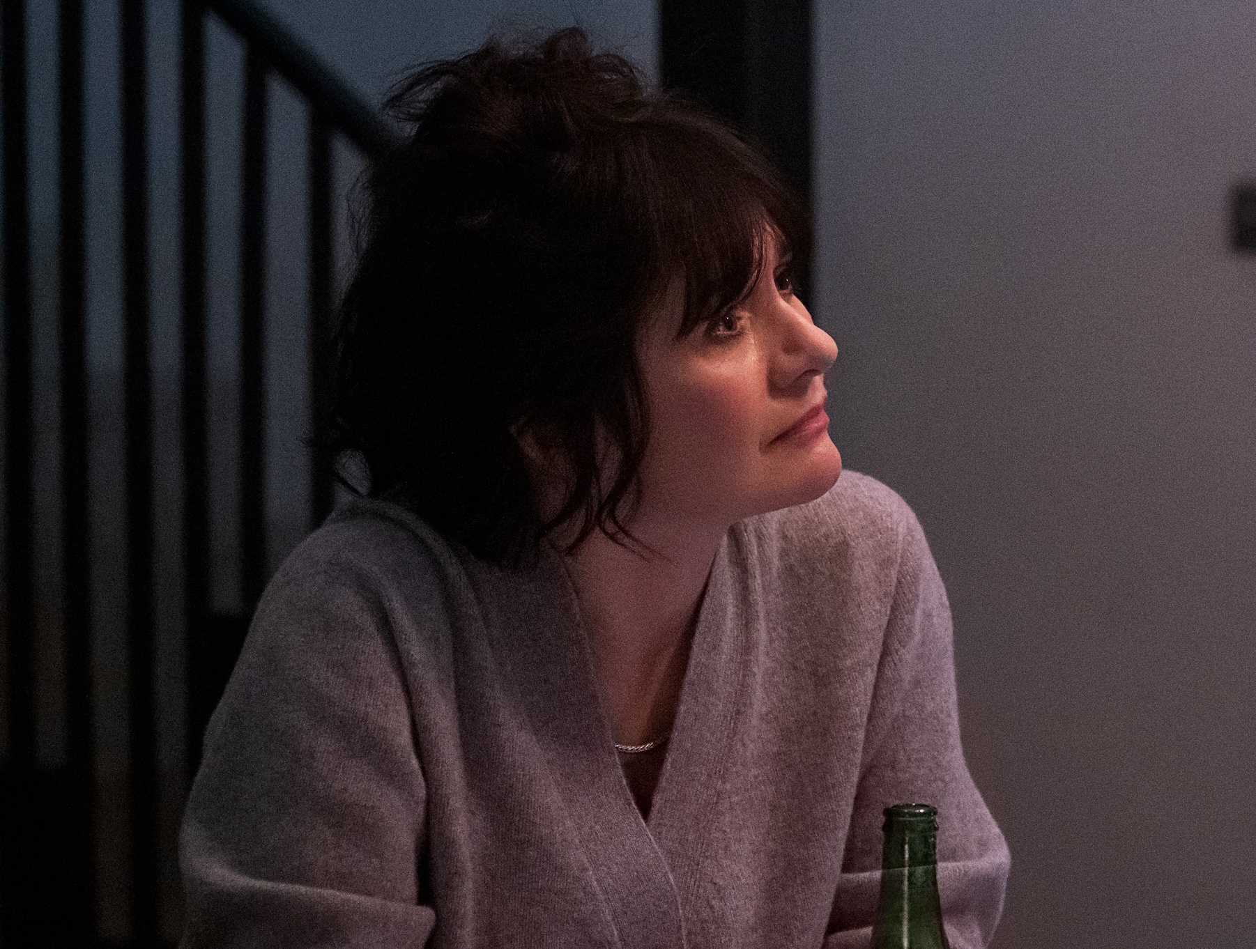 Ladies First Cast on Netflix - Emily Mortimer as Sunny Black