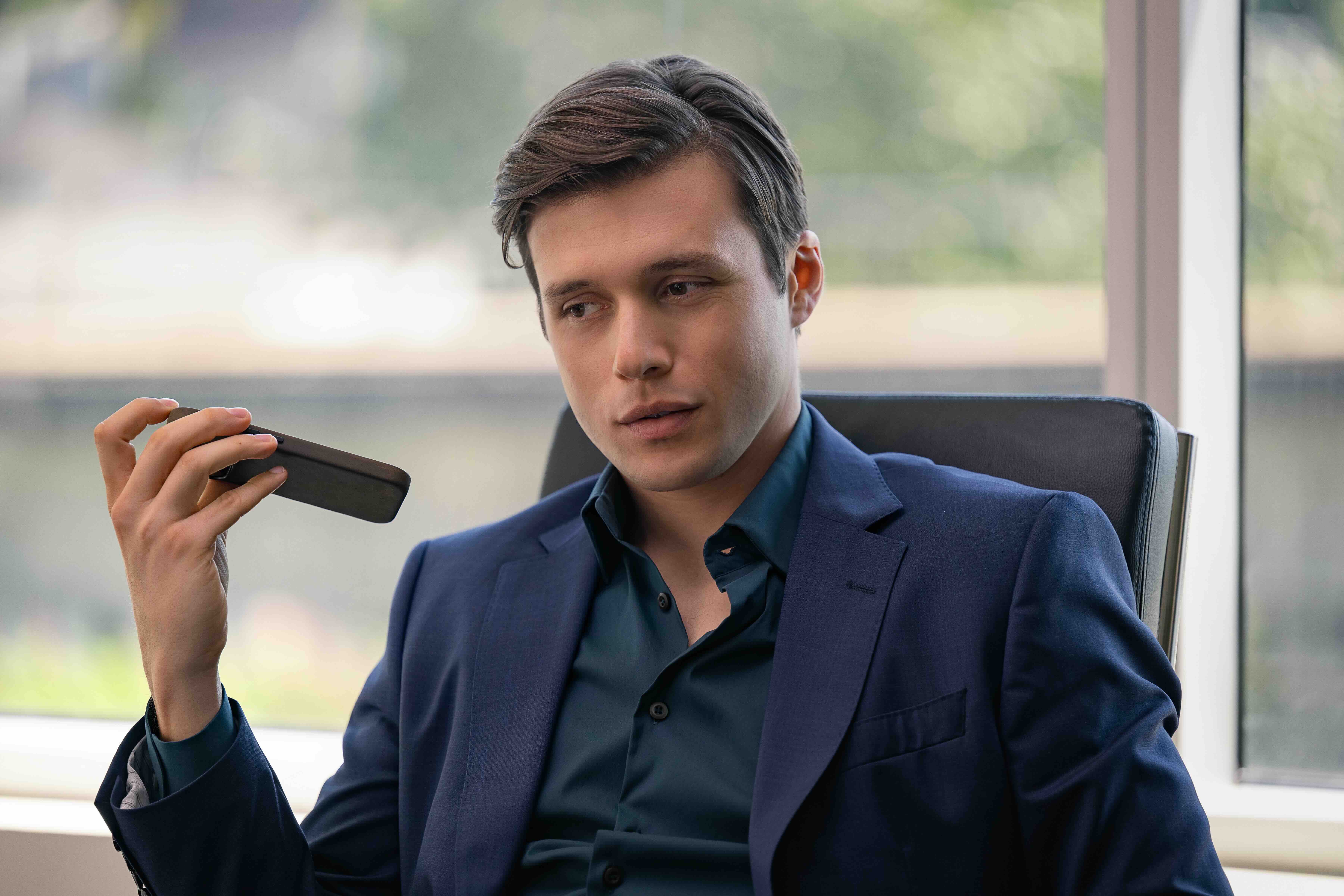 Voicemails for Isabelle Cast on Netflix - Nick Robinson as Wes